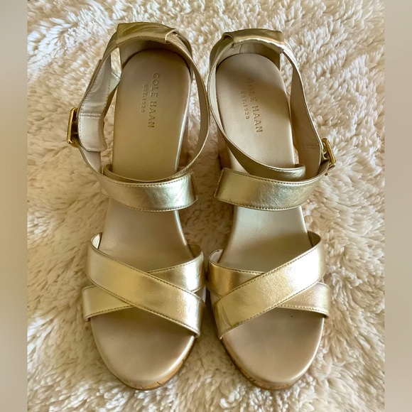 Cole Haan Gold Ankle Strap 4” Wedge Sandals Size 8.5 - Picture 5 of 6